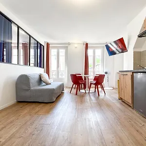 Nets - La , Paris France